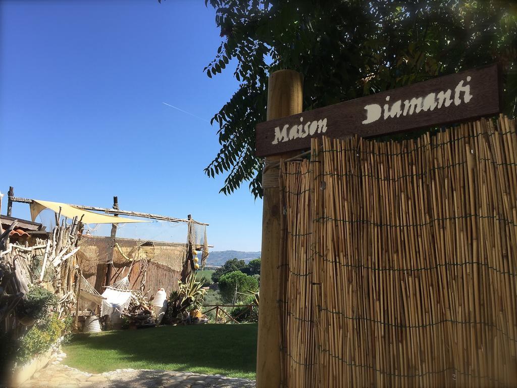 Maison Diamanti Castel di Lama Eksteriør bilde
